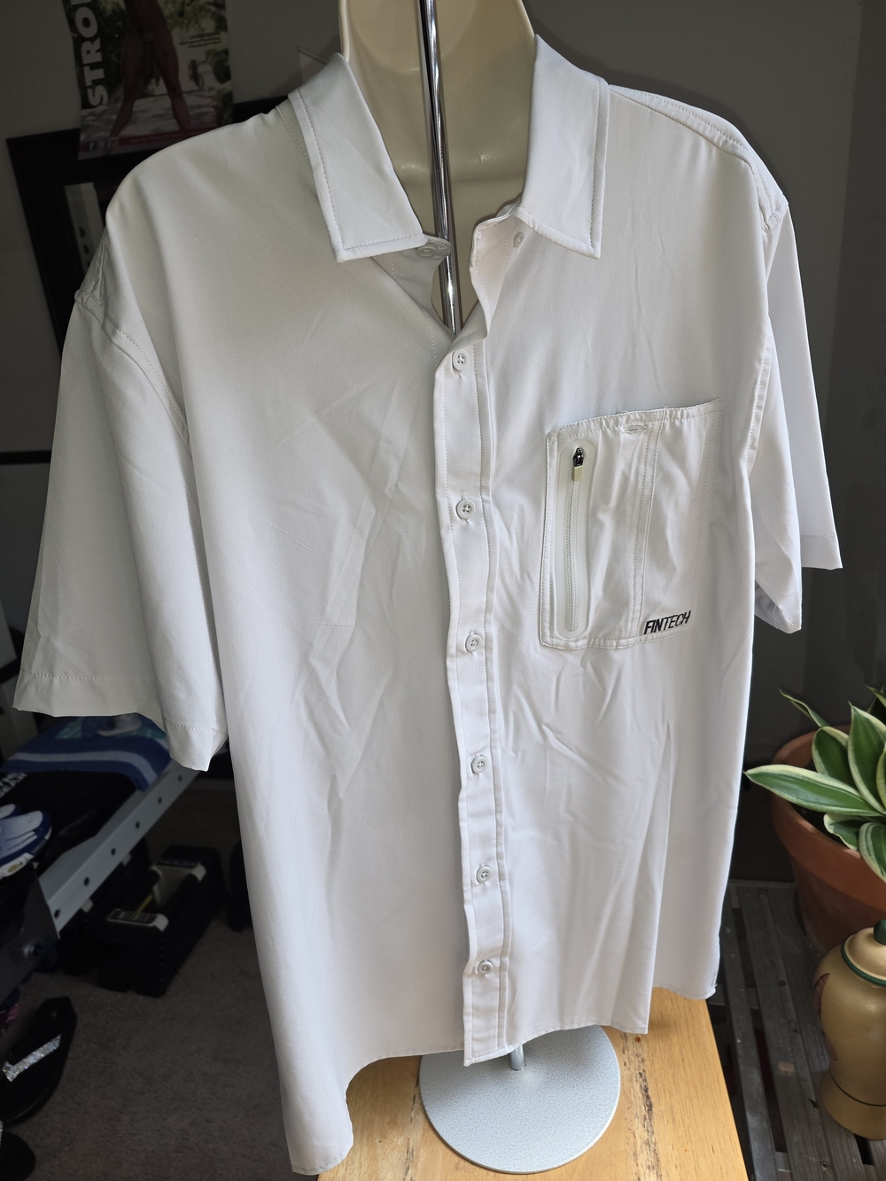 Fintech NWOT Men's shirt